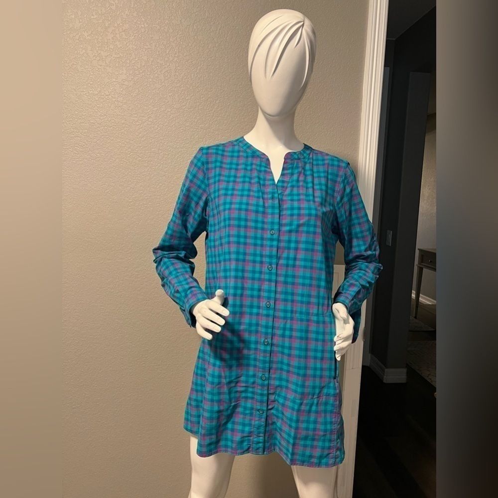 Duluth Trading Co Ripstop Blue/Pink Plaid Button Down Shirt size L